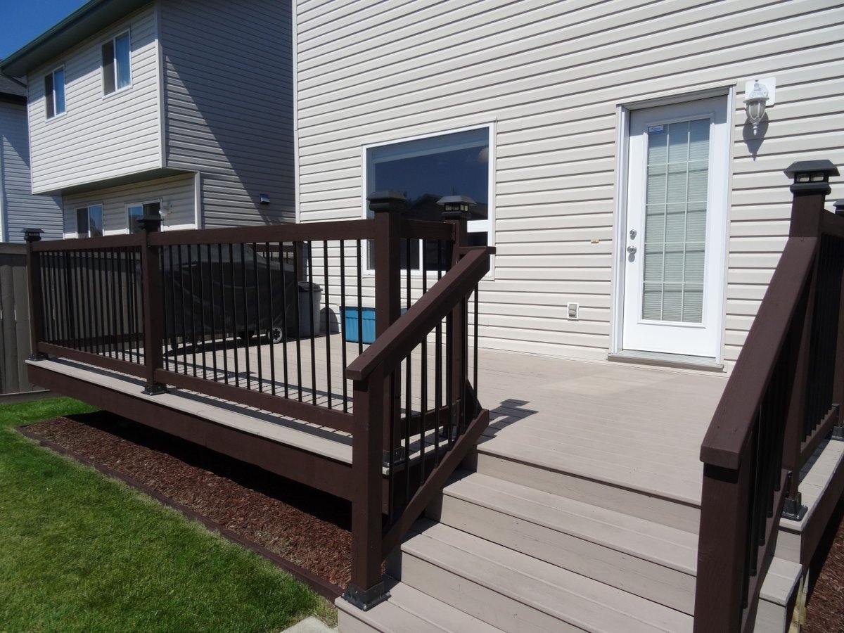 GetYuMoving's tweet photo. 8919 173 Ave, Edmonton is now SOLD ! (20 days on the market at 98% of the listing price) https://t.co/qhaOb1wzOC