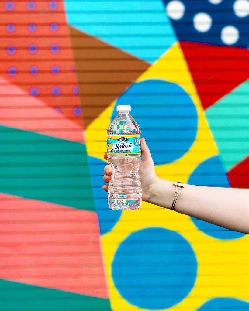 DimesandDonuts's tweet photo. Stay hydrated this summer with @nestlesplash! 🍋☀️✨ #NestleSplash #Sponsored https://t.co/gDYtl7NNGw https://t.co/MxjVMrAdsp