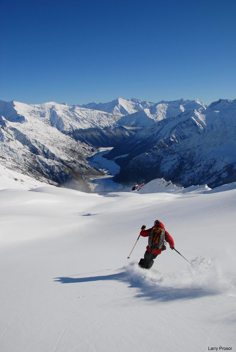SkiExpress's tweet photo. Check out our Ski Express Exclusive Deals!! https://t.co/V298emf3Sq
#nz #ski #snowboard #deals #queenstown #wanaka #skiexpress https://t.co/z4z8nUqQfK