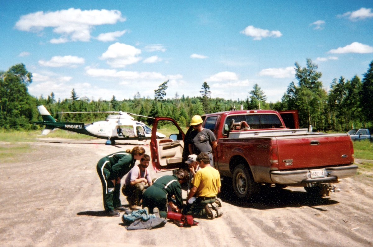 LifeFlightMaine's tweet photo. #tbt to 2001/2002...#N901EM at a logging accident scene call in Northern Maine. #lifeflight #maine #therewhenyouneedus #mainesflyinghospital https://t.co/3hwhbbtkFw