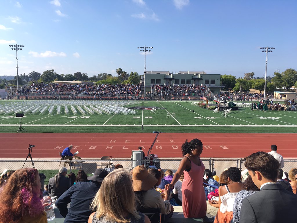 Helix_PTSA's tweet photo. happy graduation kiddos! https://t.co/yRMwrBpxI5