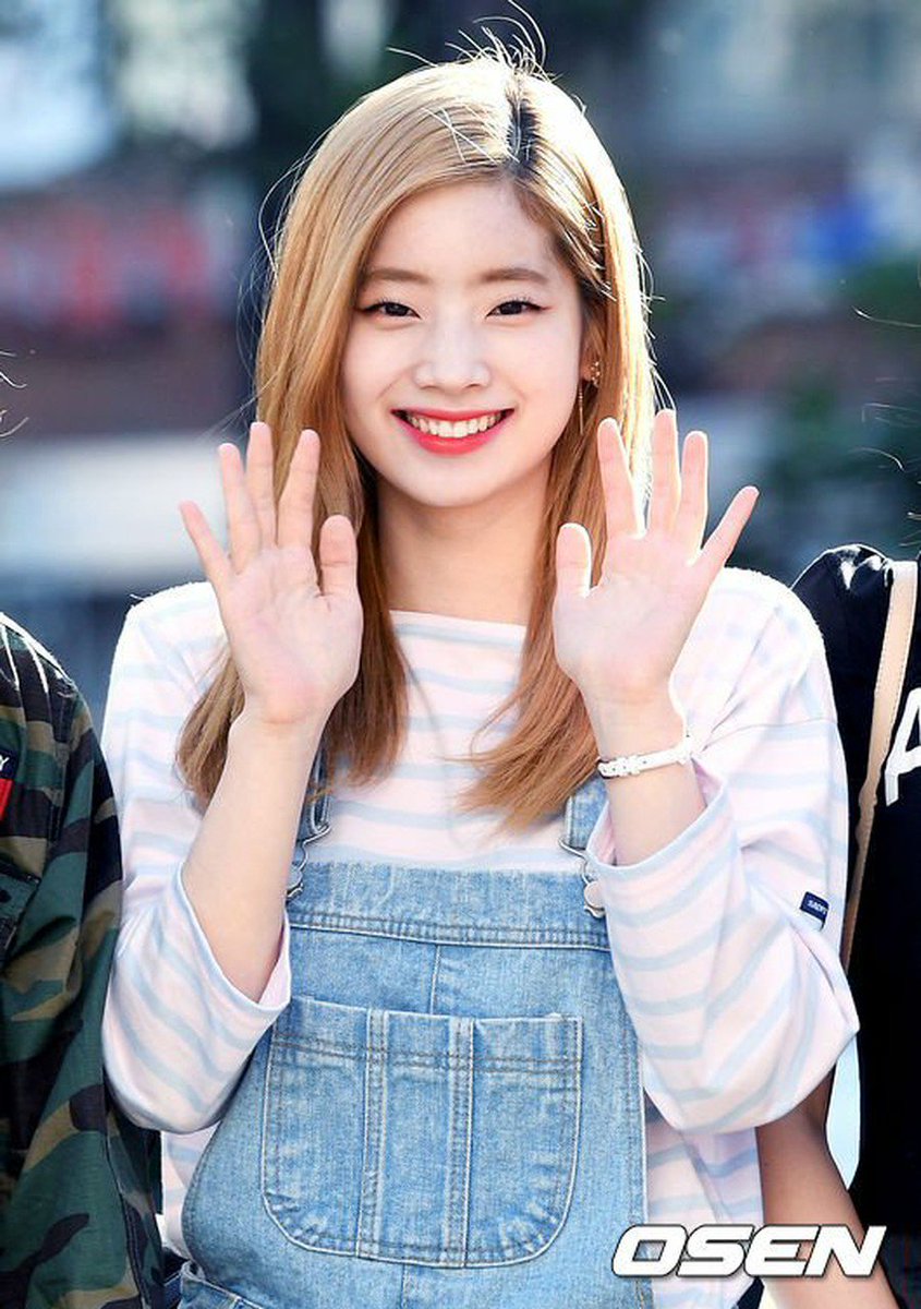 DBRlIOLUAAE84BQ.jpg (845×1200) | Kpop girls, Kpop girl groups, Twice dahyun