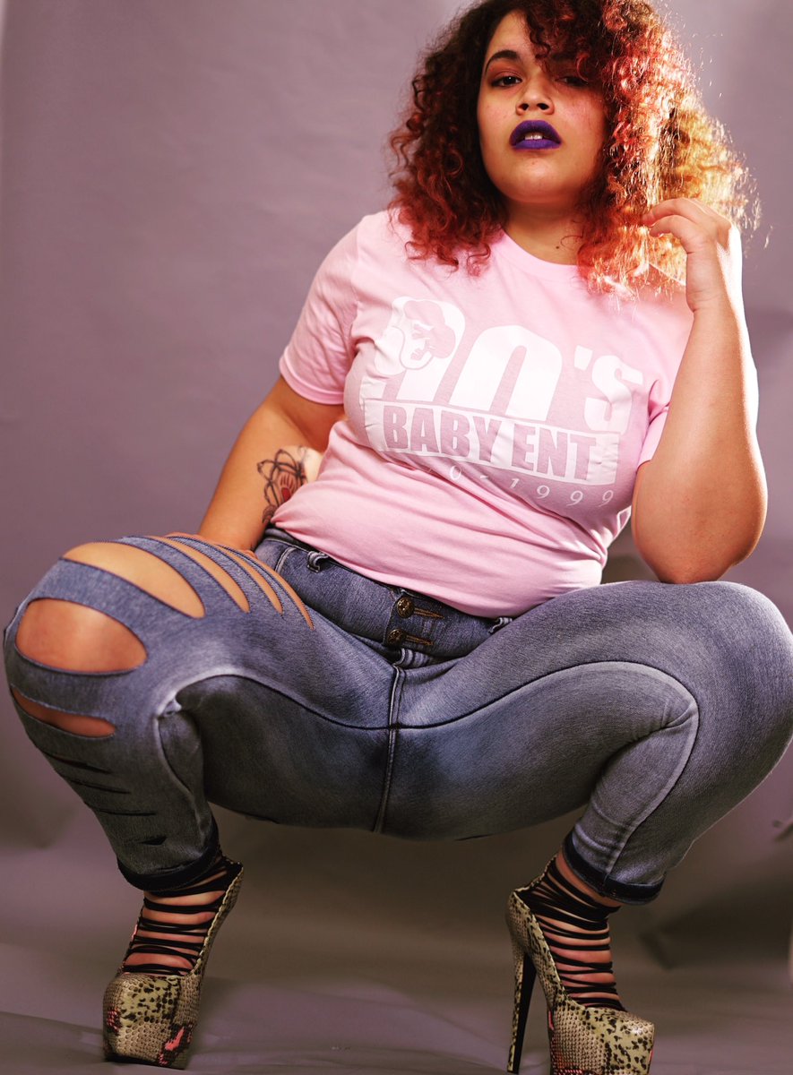 _Queen_Ka74's tweet photo. I'm A Big Girl ππ»π But I'm Fierce With It πβοΈπ¦π₯πππ #90sBabyEnt #90sBabyModel #KalaTheModel #BookMe #90sBabyGirlsRock #LovingMySelf #Natural https://t.co/g7HHW24xFv