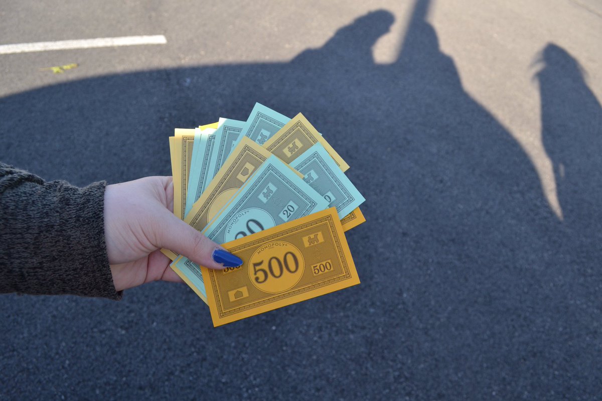 samtheplum's tweet photo. Hey guys so drama elections are tmr so to get in the spirit of running for treasurer I figured I'd take some pics #SAMilton π @HHSTheater https://t.co/0nuSF0RWgo