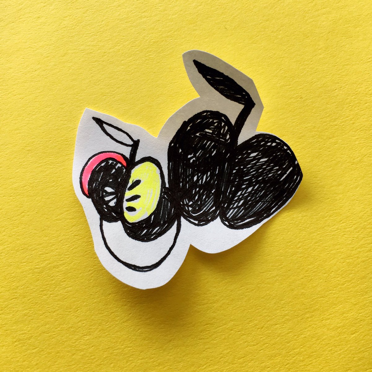 loriannfree's tweet photo. fruit noire/neon

#pink #bright #doodles #illustration #denver #acolorstory #neon #honeycrisp https://t.co/UTn02CYlTh https://t.co/OOhii7xfUB