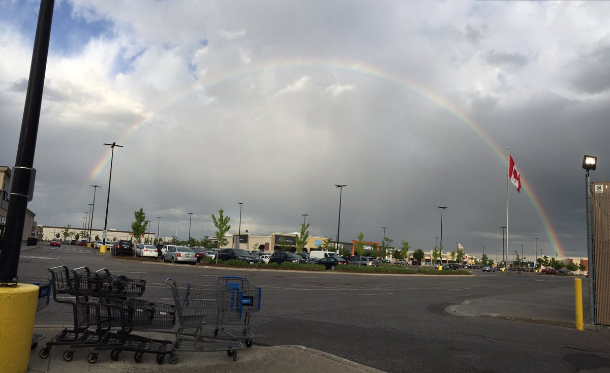 IrieB_6973's tweet photo. ATM: A full rainbow in scarborough.  Gone in 20 seconds. #nofilter @CP24 https://t.co/n6a6yzUvLj