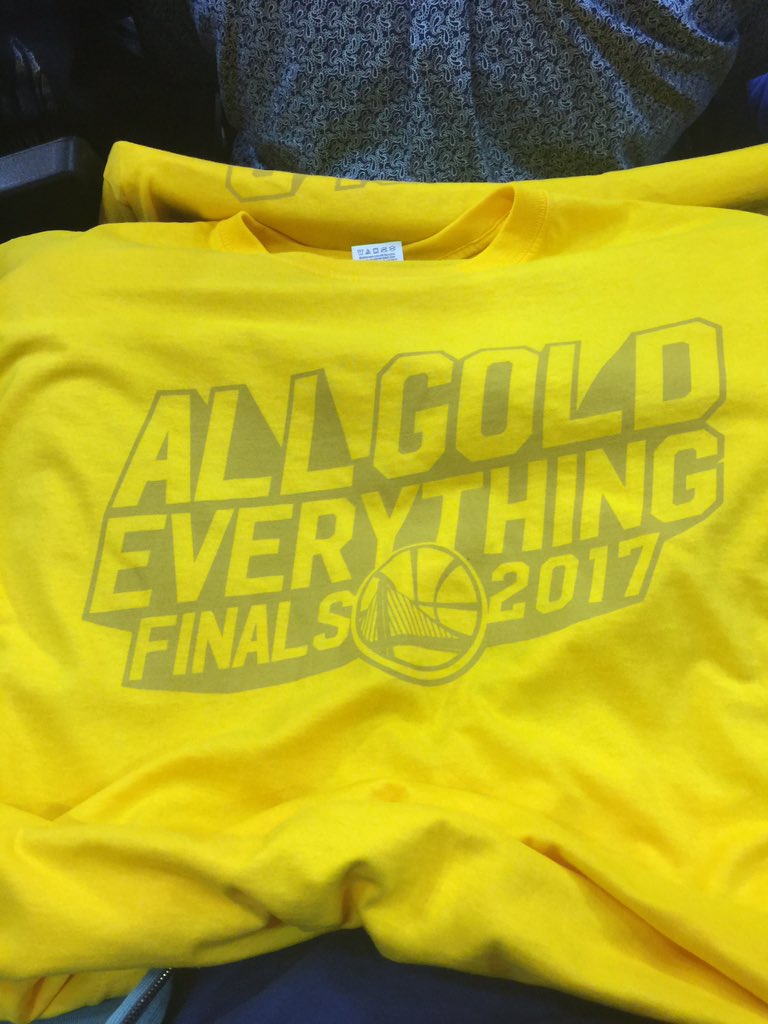 Spence_DFS's tweet image. I'll give this shirt away to someone who RT's this tweet. Honestly is a very very dope shirt. Must be following to win