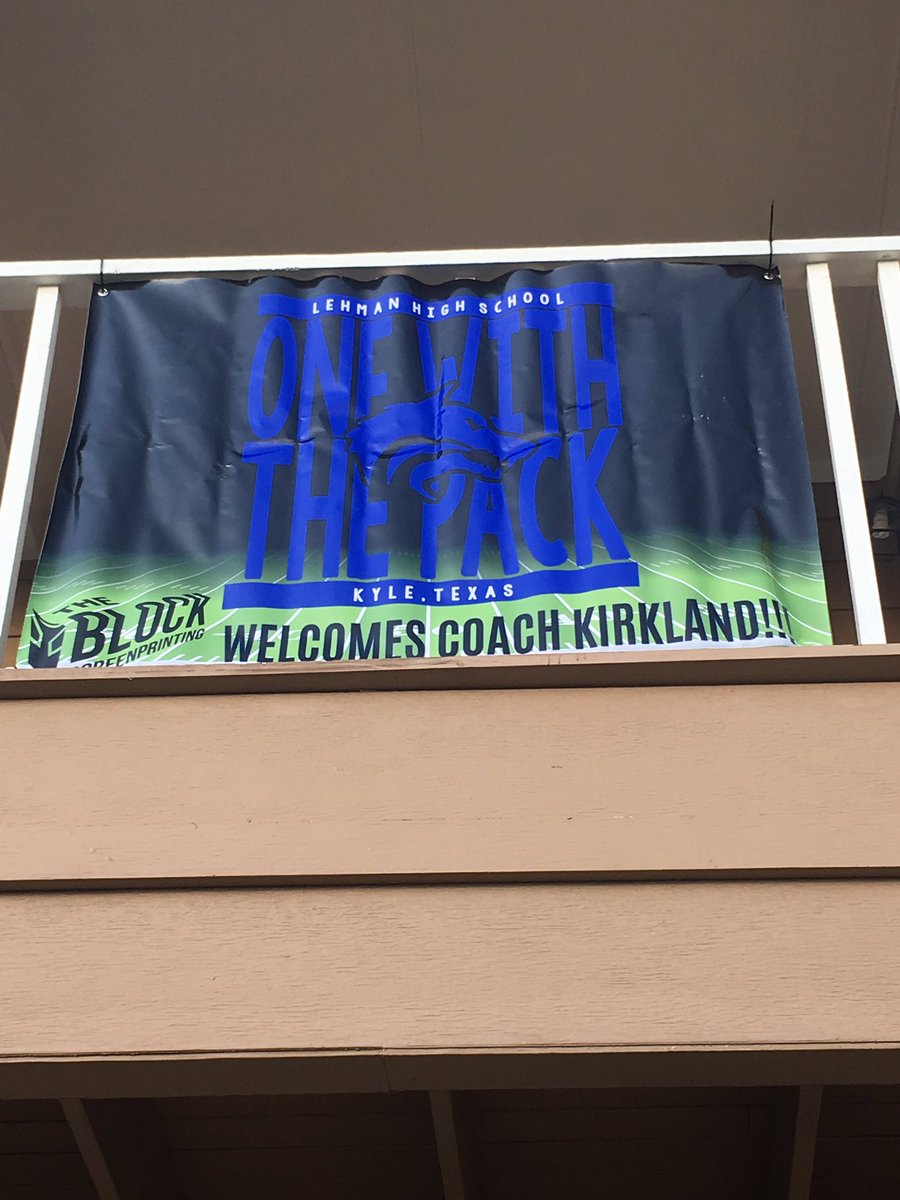 HaysCountyRadio's tweet photo. Welcome home Kirkland family!! @CoachKirkland21 @MLKirkland1 @LehmanFootball https://t.co/QHwhFryTko