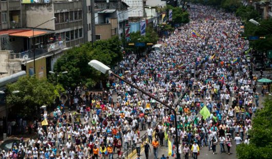 reportejalisco1's tweet image. Muerte de juez goo.gl/4y7sLA #Internacional #Caracas #despojaron #intentóescapar #ledispararon