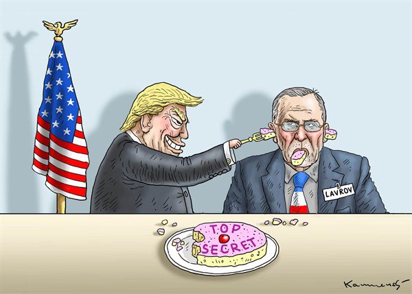 TomthunkitsMind's tweet photo. Feeding The Spies. https://t.co/XGeNtjTaHg