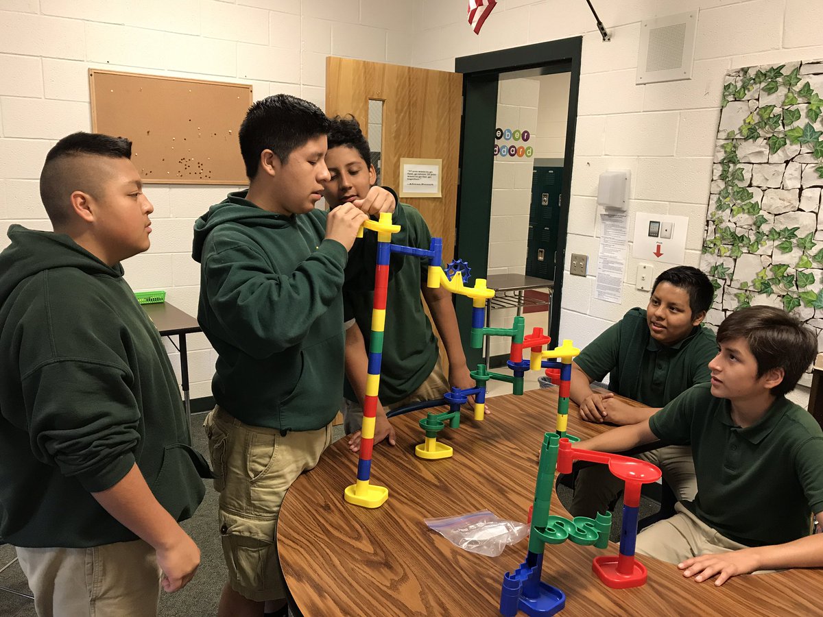 steberlingua's tweet photo. After EOGs. #thinkandplay learning can be fun. @SEMSPatriots  @RSSESL  @RSSinformation https://t.co/VENoxxz5ks