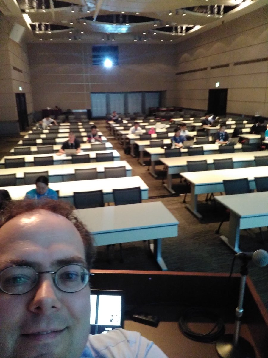 dl9pf's tweet photo. Early birds arrive while I prepare for my talk during ALS. @autogradelinux #AutoLinux 
AGL BOF @ 16:50 in Hall B-2 https://t.co/IRs7OQ8TFL https://t.co/IKy1oiyHTI