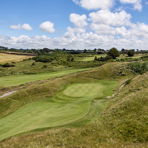 stenodocgolf's tweet photo. #tw Looking down onto the 6th green from the top of the Himalaya bunker @stenodocgolf , who can ever forget this hole? #top100 #AtlanticLin… https://t.co/4iB0R9aDKO