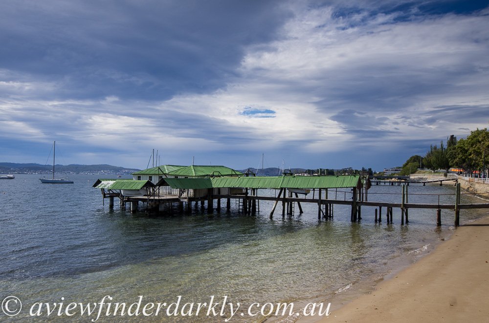 avfinderdarkly's tweet photo. Derwent River boathouse. #landscape #photography exposure help  https://t.co/JMdZpK6oN2  #SNRTG #500pxrtg #PintoFotografía #dailyphoto https://t.co/lTPlWZl8xE