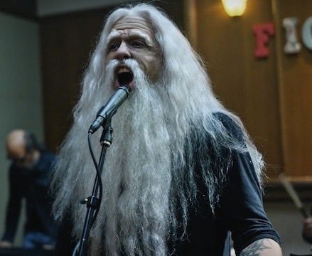 meemur's tweet photo. My two favorites #davegrohl of #foofighters and #Dumbledore https://t.co/oiFyoA8e8I
