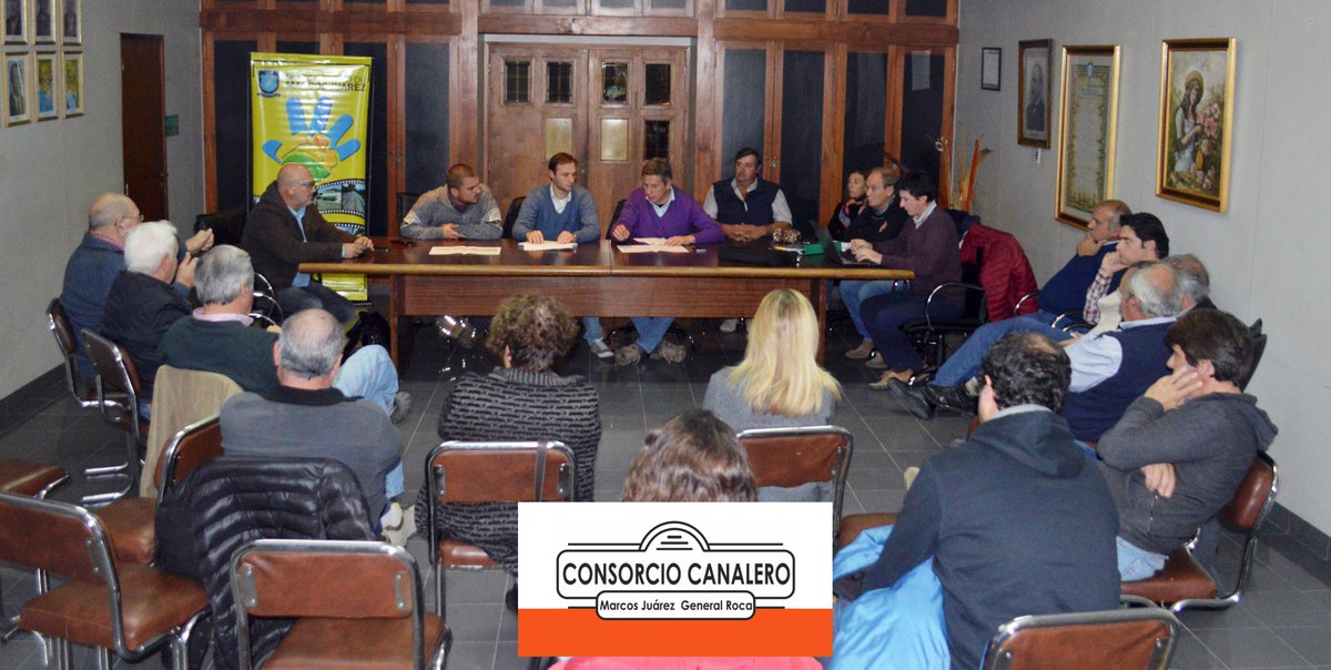 CanaleroMJGR's tweet photo. Esta noche #MsJz el Dir. de RRHH del @MinAAySP @JPBrarda participó de reunión del Consorcio c productores de Cuenca Garione. En breve VIDEO https://t.co/JiXQgg1Xrf