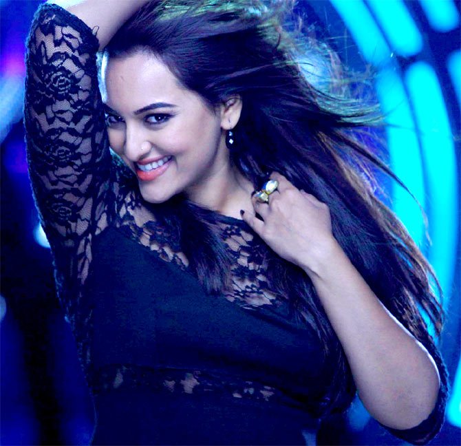 Happy Birthday gorgeous wish u all the best 
keep on shining & rocking
luv u     HBD Sonakshi Sinha 