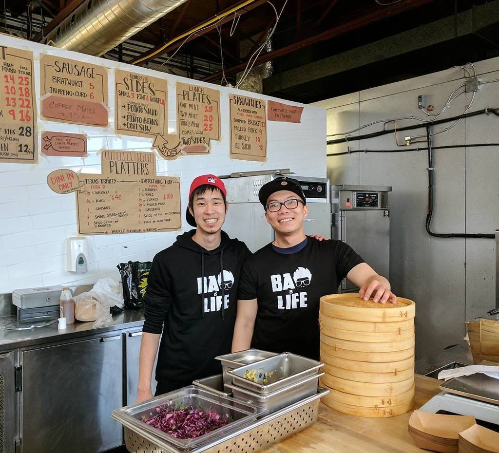 goodfoodtoronto's tweet photo. The @baoislifeto team popped up at @adamsonbarbecue to serve baos packed with fried chicken, pork belly and fried fish! Sold out in 30 mins… https://t.co/ydBfvVt2n4