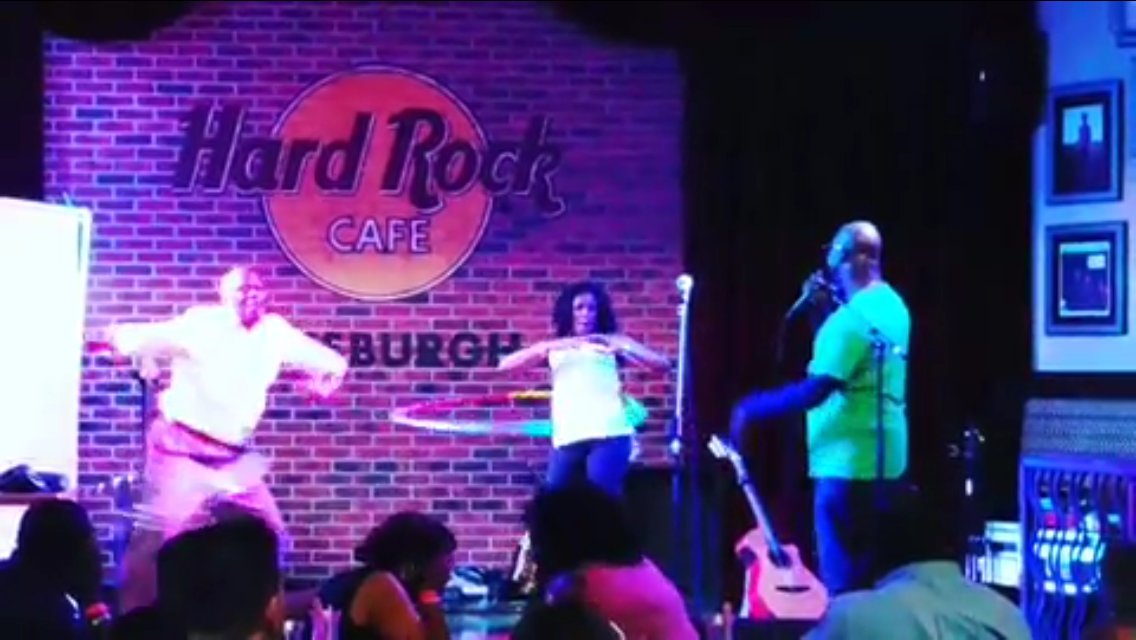 SaulPaul's tweet photo. #TourLife Performed #dothathulahoop at Hard Rock Cafe Pittsburgh @hrcpittsburgh #International #onehumanband #Music #Festival @SaulPaul https://t.co/x3ItP6siK6