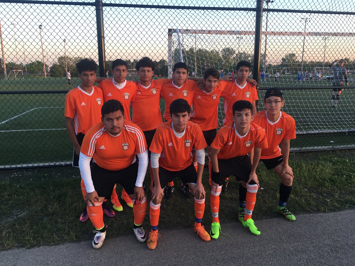 NISLsoccer's tweet photo. 8:30pm F#3 #NISL #U17CNPL Waukegan FC 2000 (1) vs @ChicagoInferno Elite (3) - Final https://t.co/9YwK3AcThp