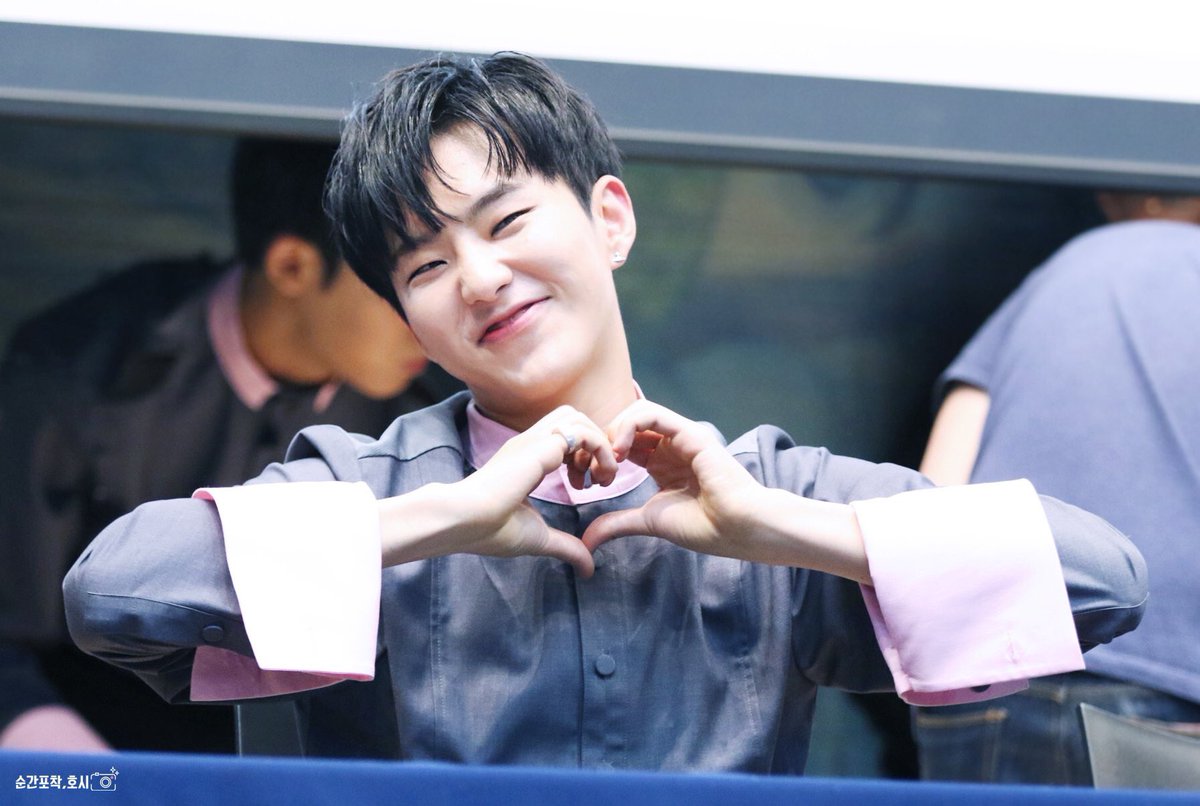kwonxhoshi's tweet photo. @jinie_myungeun I take that as a confession. Hello, Myungeun. https://t.co/HvSqsMrZ7S
