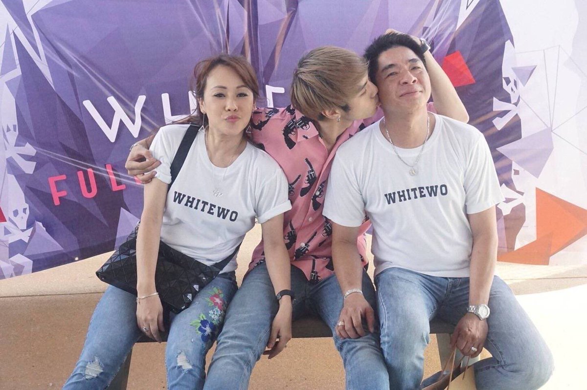 Sheila__MaYa's tweet photo. #HBD22ndWhitewoDay #whitewo @n_whitewo @GMMTV HBD dear white!always be a good man,good son.good actor.❤️❤️🌟🌟🎁🎁🎂🎂 https://t.co/QluRw5sIMF
