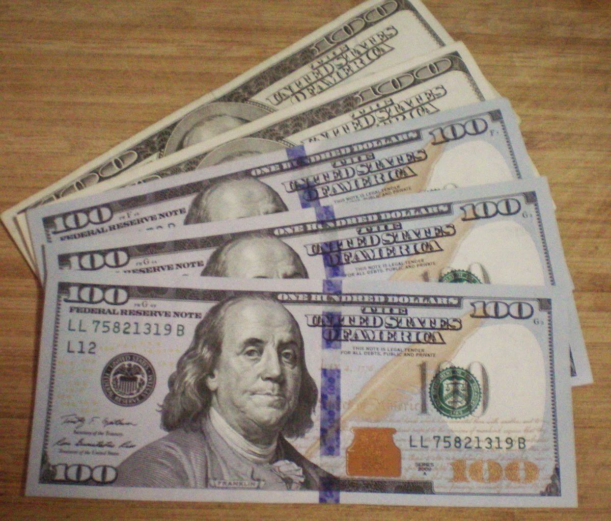 Troydan's tweet photo. IF THE CAVALIERS SOMEHOW PULL A MIRACLE AND BEAT GOLDEN STATE WARRIORS FOR THE CHAMPIONSHIP I WILL GIVE ONE PERSON WHO RETWEETS THIS $500 https://t.co/TCMTM3rkOq