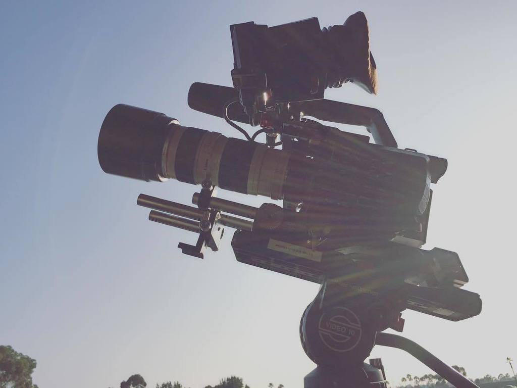 douglasbmiller's tweet photo. Some Fs5 action with the new MetaBones v4 adapter today. #sonyfs5 #fs5 #sonyfs7 #fs7 #sonya7rii #sonya7sii #sonypr… https://t.co/ix3ORmNTDq https://t.co/cV7TCAfvb9
