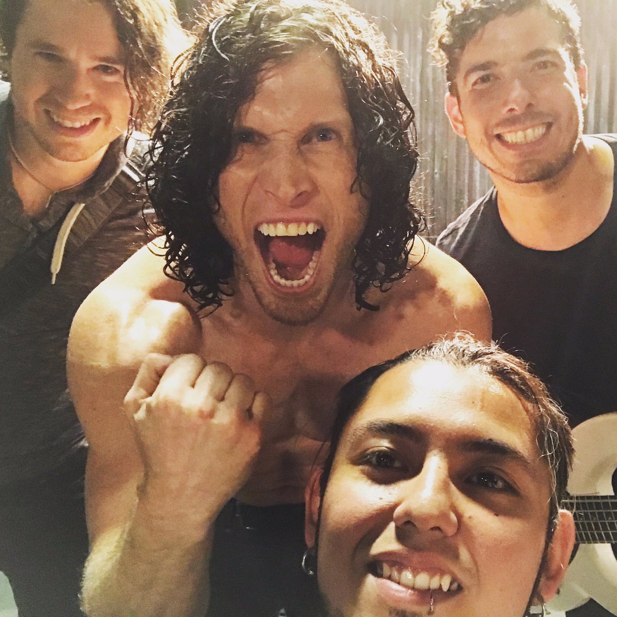 HASTERband's tweet photo. #NothingMore!!! @jonnynm22 @markvollelunga @nothingmorerock #DanielOliver #markvollelunga #JonnyHawkins #Haster @hasterband https://t.co/7p3Dtgc5uQ