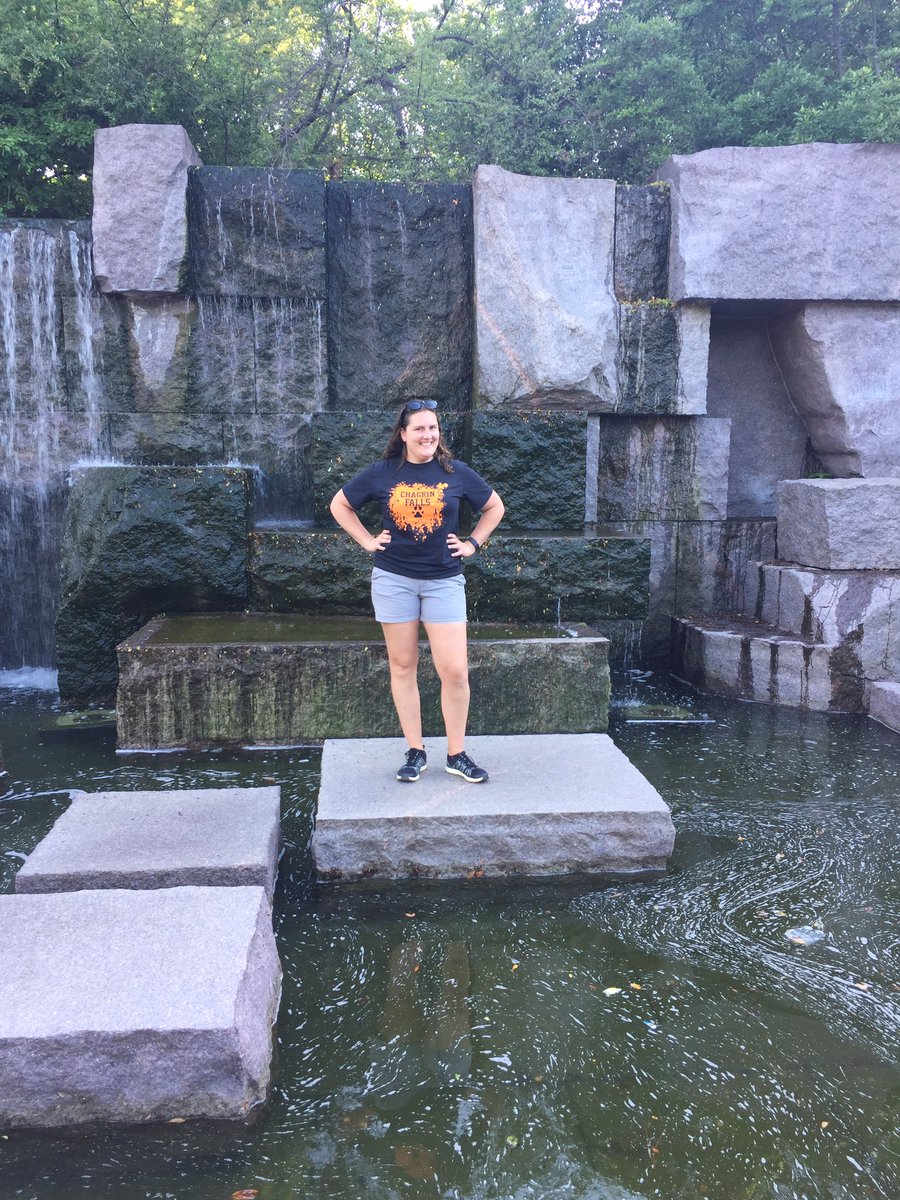 HINeSMnSTEM's tweet photo. Visiting FDR with all the classic #8thgradetrip poses. Even recreated my own! #CFinDC #CFEVS https://t.co/AiMvvD91Rf