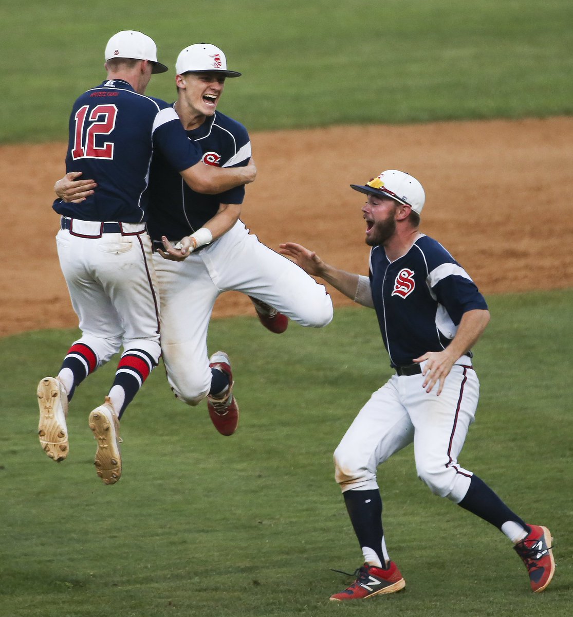 PeterCihelka's tweet photo. The Spotsylvania High School baseball team wins the region 3-A final 7-5 against Tabb. @flsphoto https://t.co/O5liRQPEVu