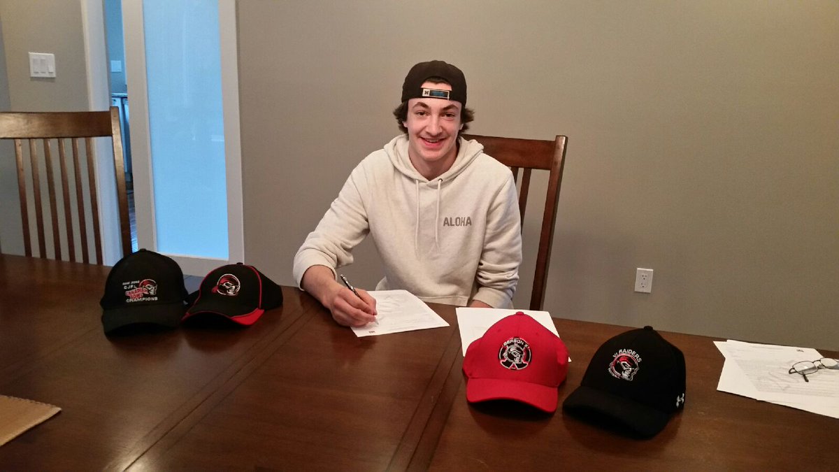 ViRaiders's tweet photo. We are pumped to have signed an incredibly fast Reciever, Chris Finden from Prince George. #viraiders #BCFCsigning #seeya https://t.co/xT3chPnlqZ