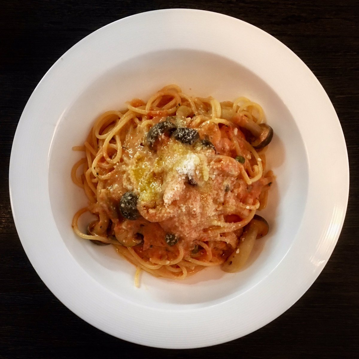 Uzivatel 藤井克彦 Na Twitteru 昨日から頭の中でパスタがグルグル回っていたので 笑 来ちゃいました O ノ イタリアン酒場ルーチェ イタリアンバル ルーチェ ランチ 広島県 福山市 備後飯屋次郎