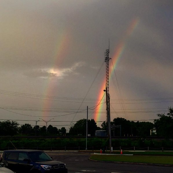 3onyourside's tweet photo. A beautiful double rainbow to start off your day courtesy of Mr. @AOnek_WREG3. https://t.co/POnu3gks0j