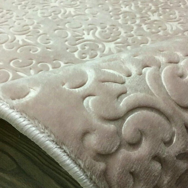 Kaymazyolluk.WordPress.com

Kaymaz yolluk ve halı modelleri ve fiyatları