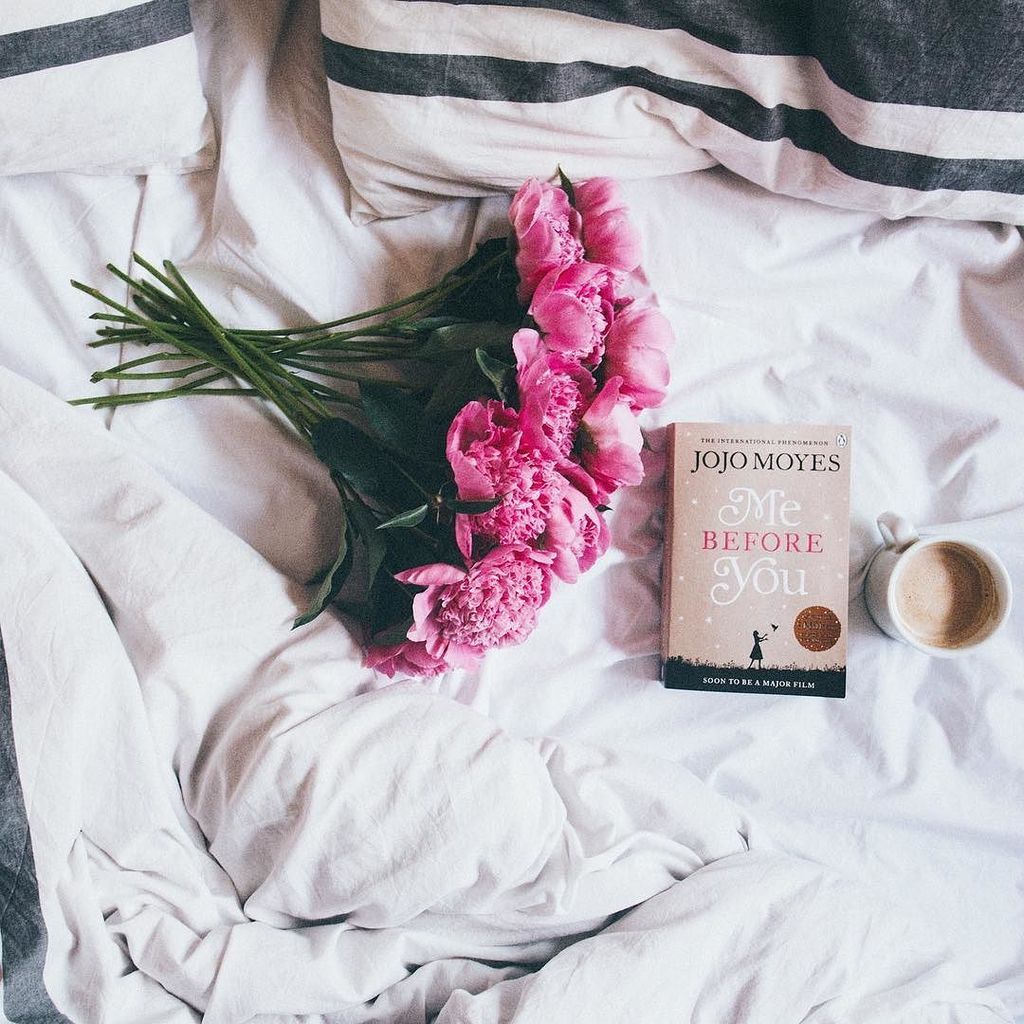 📚💗 Getting lost in a book is the perfect ideal 😍 Do you have any book recommendations? We need to update our list!… ift.tt/2sw8i5u