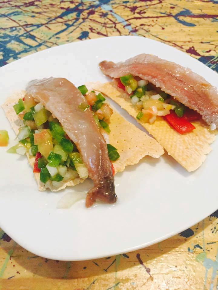 arcotapas's tweet photo. Ya es la hora del aperitivo del viernes 😋😋😋

#sevilla #tapas #arcotapas #tapear #detapasporsevilla #restaurantes https://t.co/pi1ITKf7YP