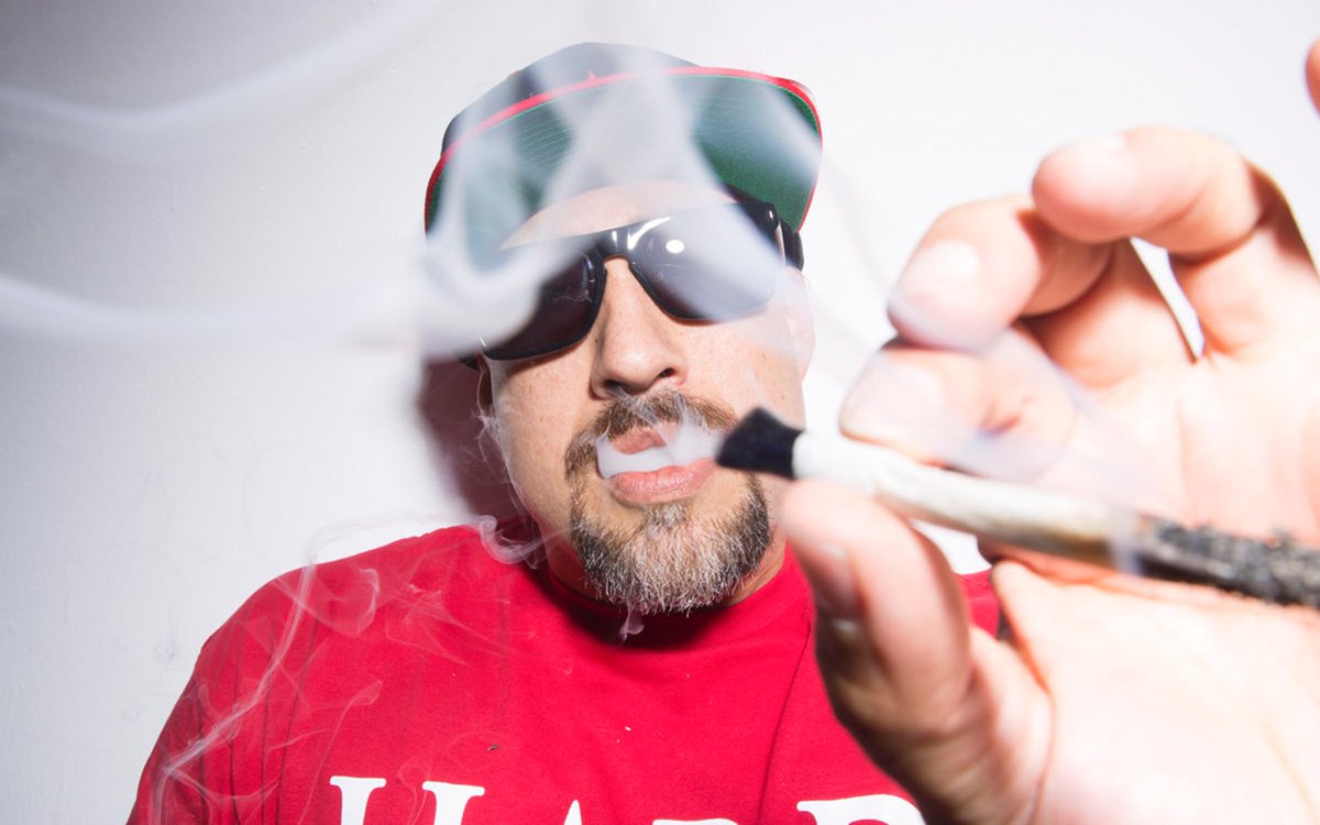 SERCHING4TRUTH's tweet photo. Happy Birthday 🎈🎂🎁🎊🎉 1970 B-Real (lead rapper of Cypress Hill) is born Louis Freese in Los Angeles, California. #HitsFromTheBong https://t.co/EnZYcRCVFR
