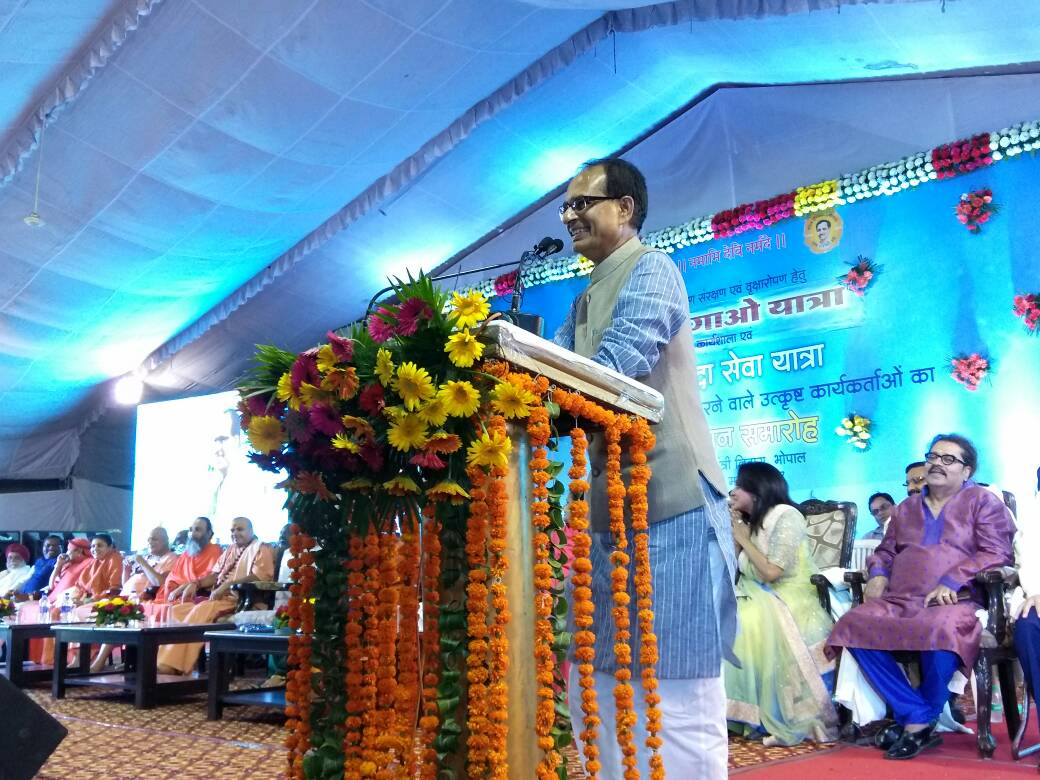 namamidevinarmade tweet media