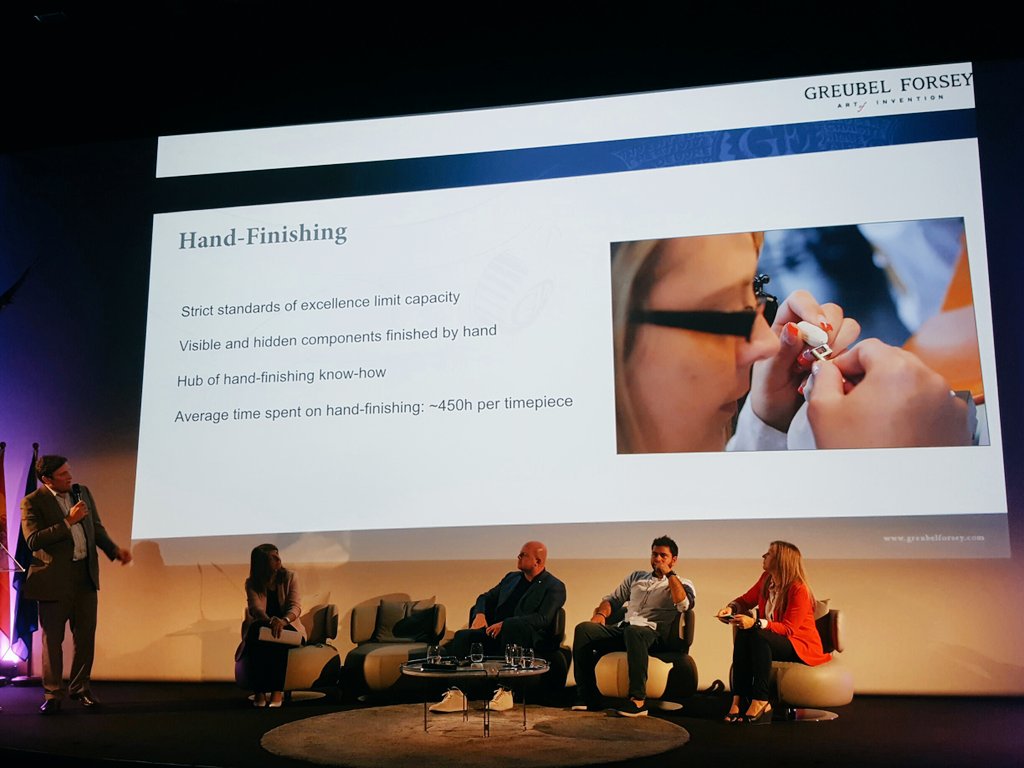 MarbellaLuxury_'s tweet photo. Stephen Forsey de @GreubelForsey : El lujo es tiempo. Se tardan 450horas para crear, a mano, uno de sus relojes #MLFORUM17 #MLW17 https://t.co/CvBxFuWCQj