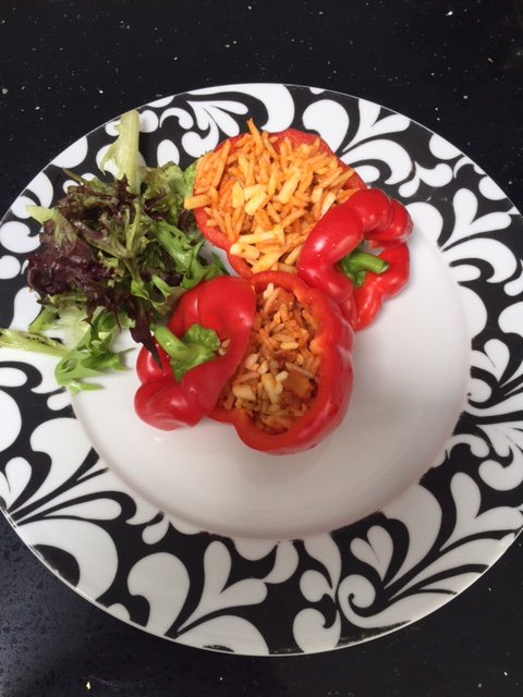 MiaC_TKC's tweet photo. Did you know red peppers contain nearly 3 times as much vitamin C than an orange?
#facts #stuffedpeppers #geteating #healthy #vitC #lunch https://t.co/i3ss7Cra1W