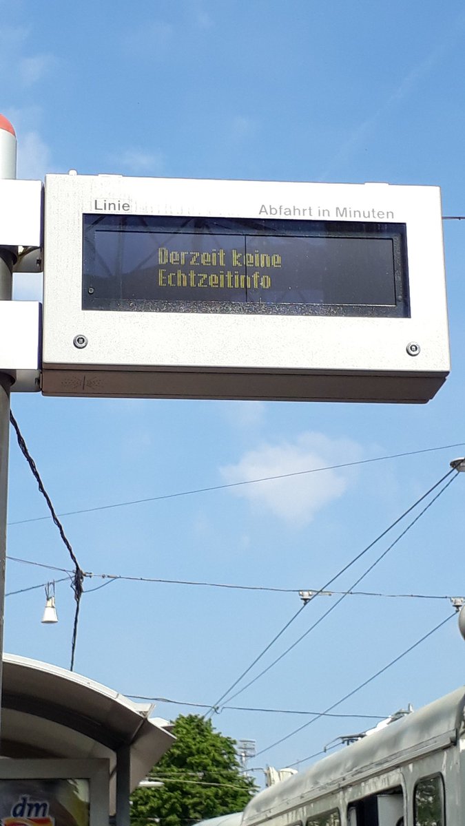 43erBim's tweet photo. Man muss nicht alles wissen liebe Leute!
#FridayFeeling #wienerlinien #43er https://t.co/M4fFyHWxO0