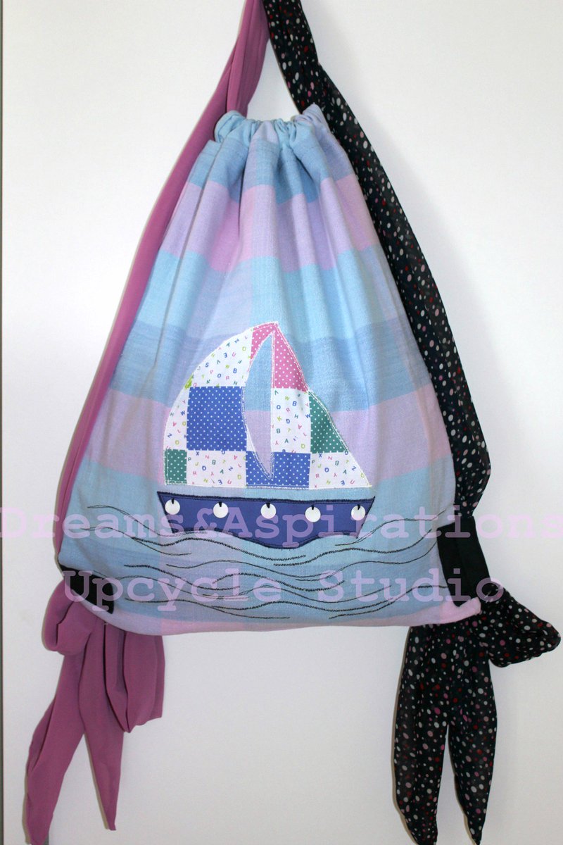 dreamaspiratns's tweet image. time to sail #stringbagbackpack #sustainablefashion #upcycledfabric #ecofriendlybag #DreamsAndAspirationsStudio facebook.com/DreamsAndAspir…