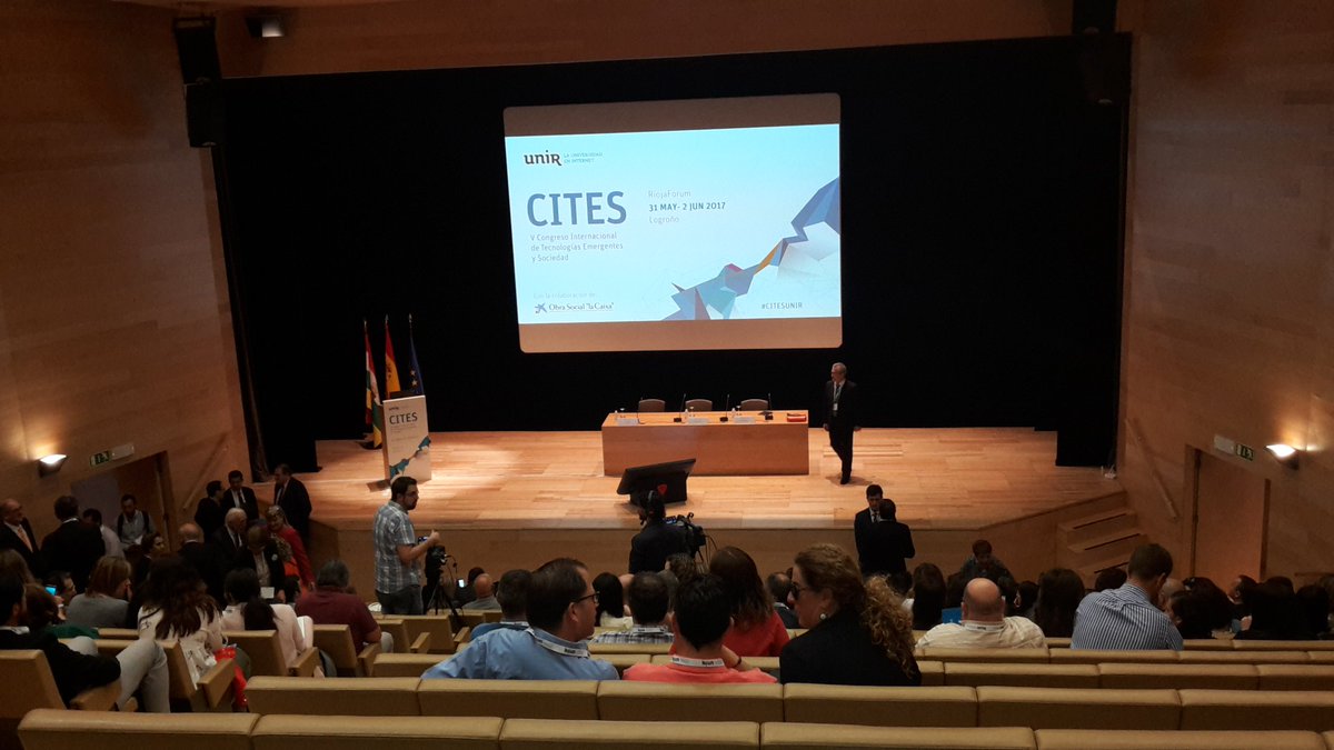 esm_teacher's tweet photo. Segundo y último día de #UNIRCITES @UNIRuniversidad un placer ver a tod@s l@s compañer@s en Logroño https://t.co/lGK8v3F1yB