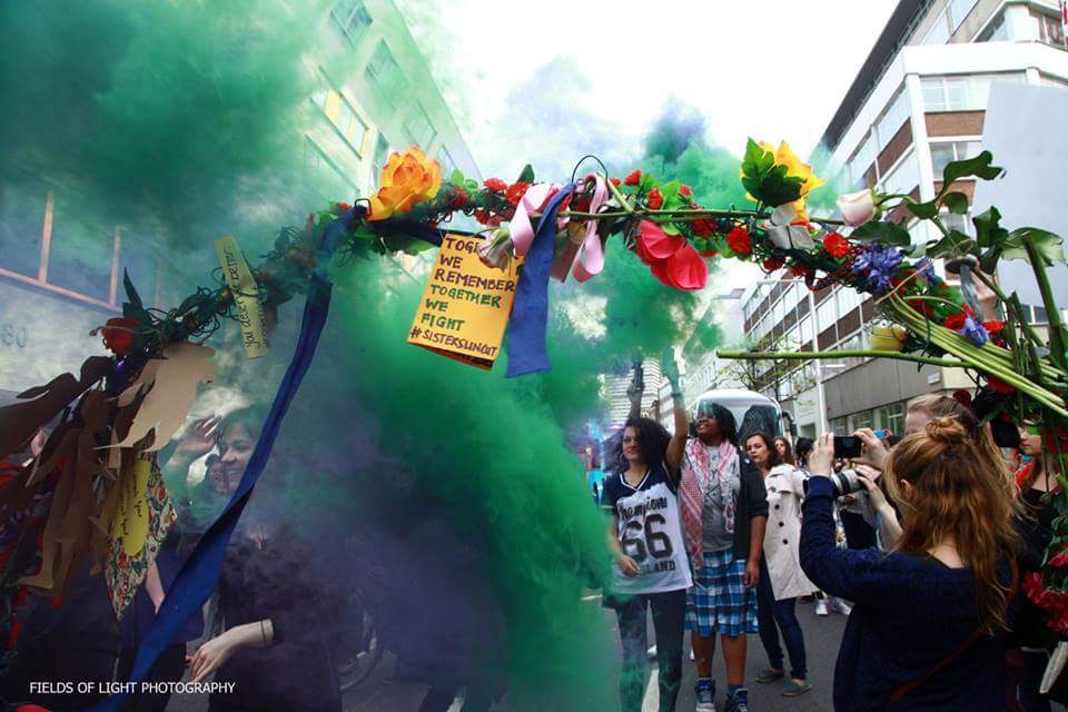 SistersUncut's tweet photo. 7pm Holloway Prison: vigil to remember the women &amp; non-binary people who have lost their lives to state violence https://t.co/AvyQs12ReD https://t.co/BCPdeawdui