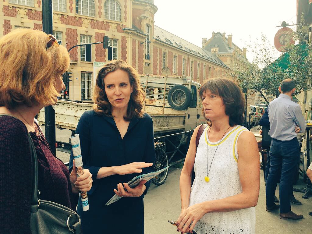 nkm_paris's tweet photo. Tractage ce matin à l'angle de la rue des Lyonnais et de la rue Berthollet avec @nk_m et D.Stoppa-Lyonnet avant un café des parents 💪🏻 #NKM https://t.co/t6MXv5CrW5