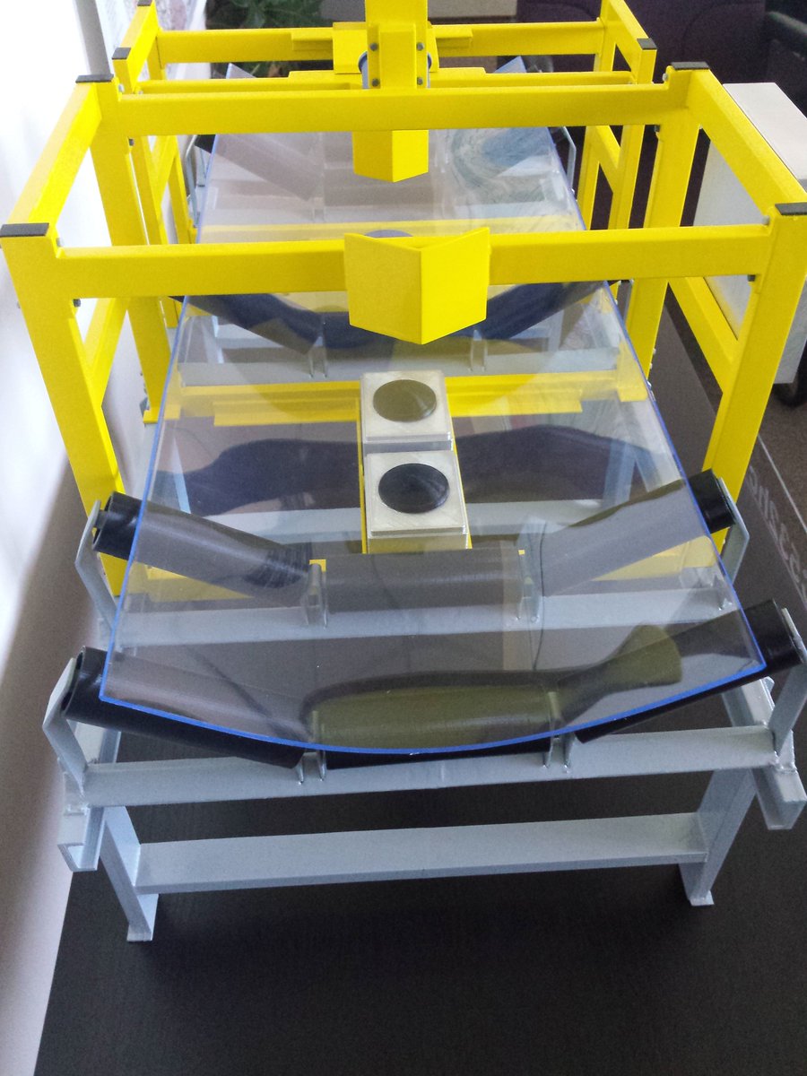 Openfil_'s tweet photo. Don`t be shy. Print something huge. Production line model. Made of #Fillamentum and #Filoalfa filaments, PLA, flex material. Printer #BCN3D https://t.co/4aKKqnyB7z