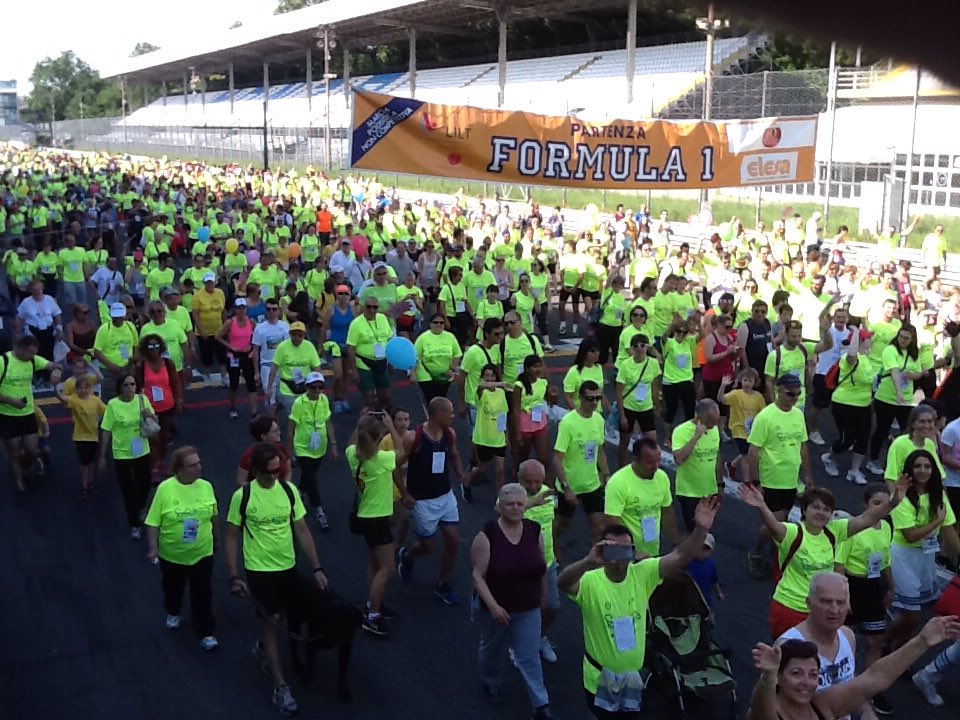 LILTMilano's tweet photo. Partiti!!! Buona marcia a tutti #runforlilt #runformula1 https://t.co/iMaywFqOPi