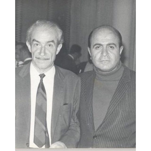 Orhan Kemal ve Ahmed Arif aynı karede. Saygı ve özlemle anıyoruz. 
Fotoğraf, soldan sağa: #OrhanKemal #AhmedArif