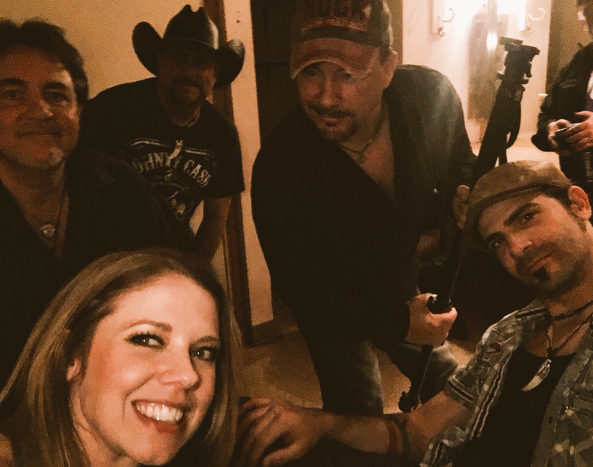 desert_outlaws's tweet photo. #SaturdayNight @ClubFortune! #outlaws start rocking at 8! #livemusic #vegas #vegascountry https://t.co/DV6fXaw7GF
